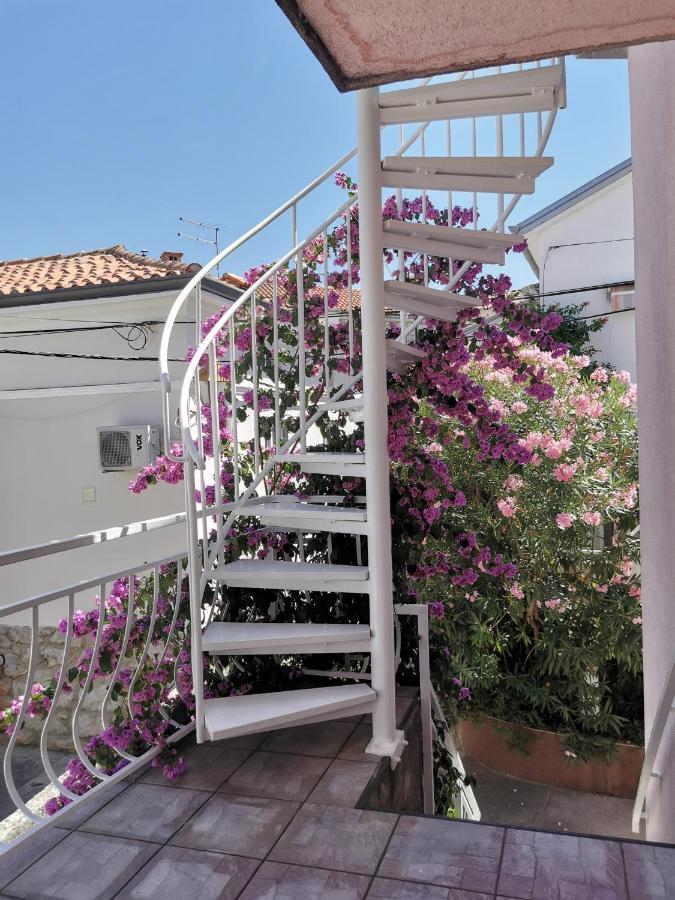 Ribar 1 Apartment นยีวีเซ ภายนอก รูปภาพ